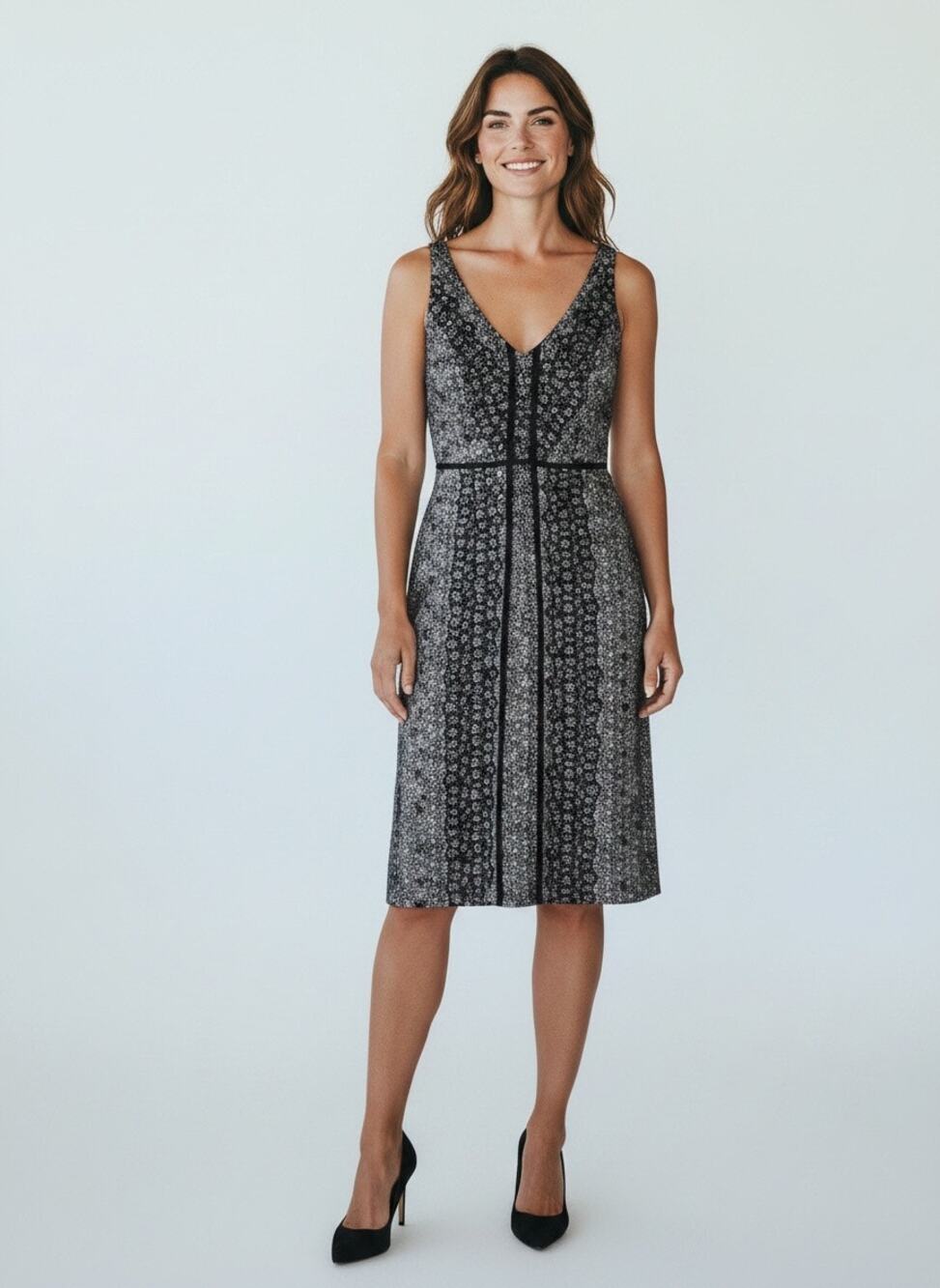 Adrianna Papell Embroidered V Neck Dress Size 10 Black Cream